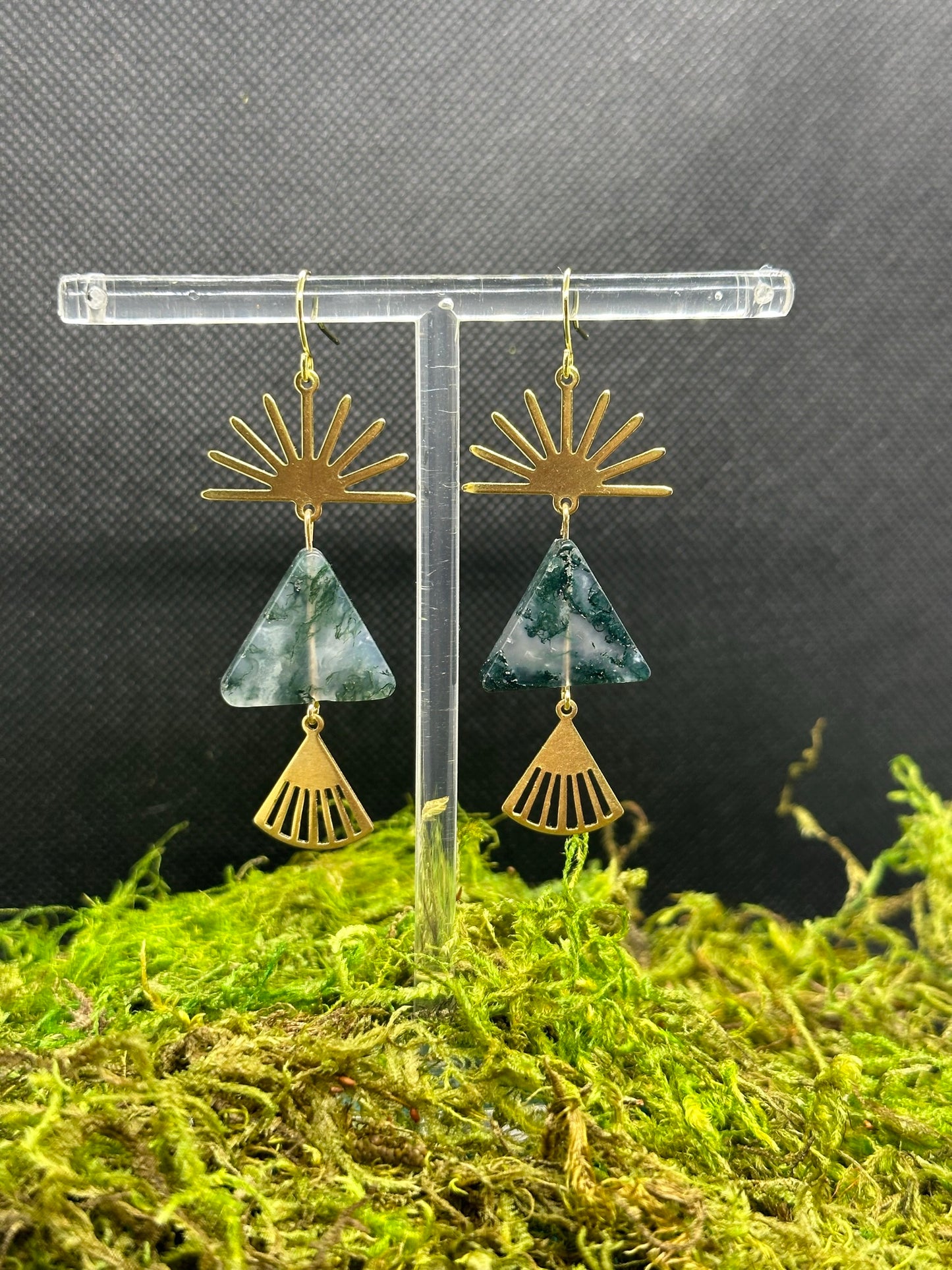 Brass Starburst with Natural Stone